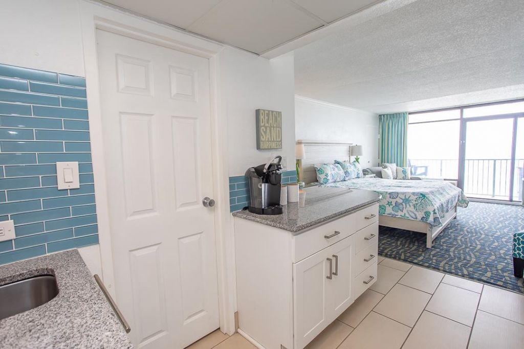 201 74th Ave. N  Photo 7