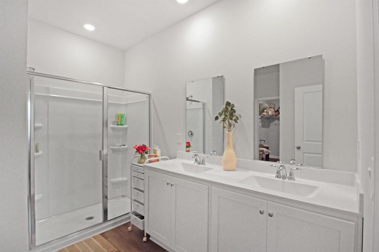 146 Ardeer Ct. Photo 10