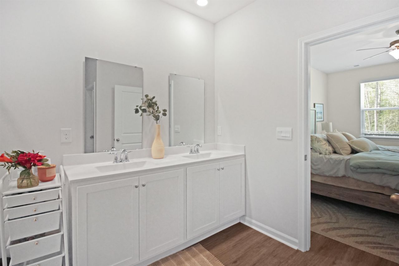 146 Ardeer Ct. Photo 11