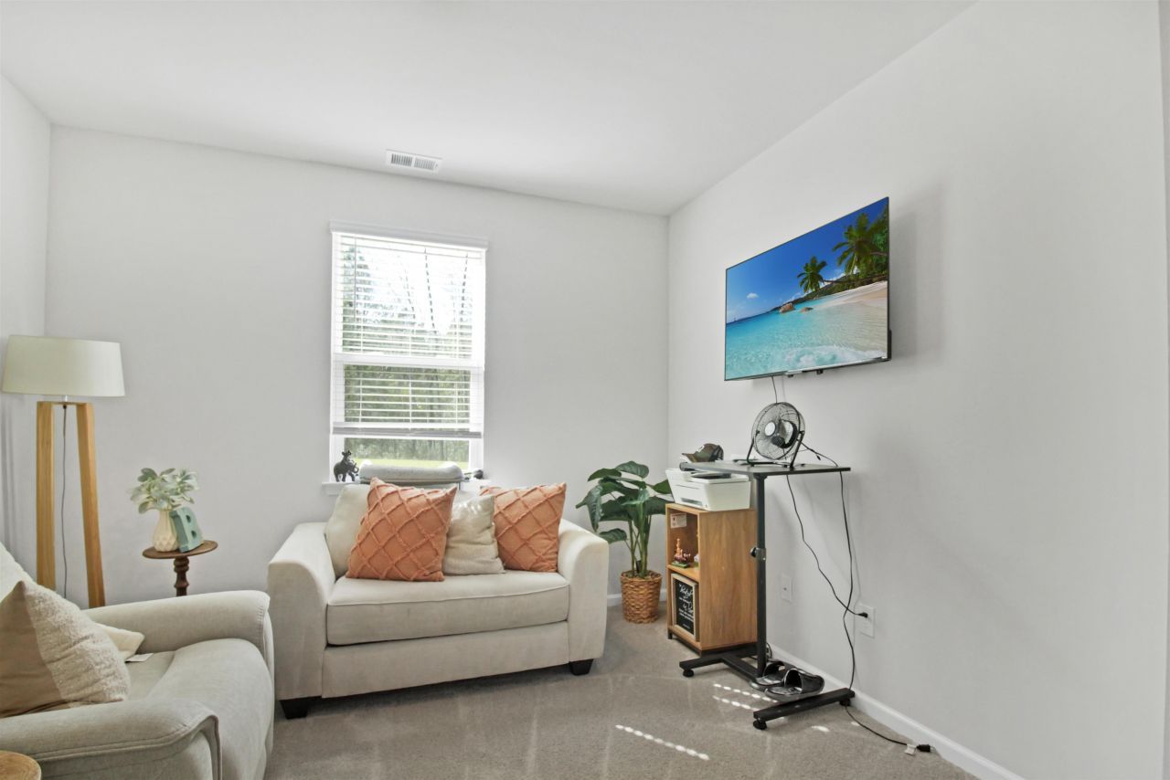 146 Ardeer Ct. Photo 16