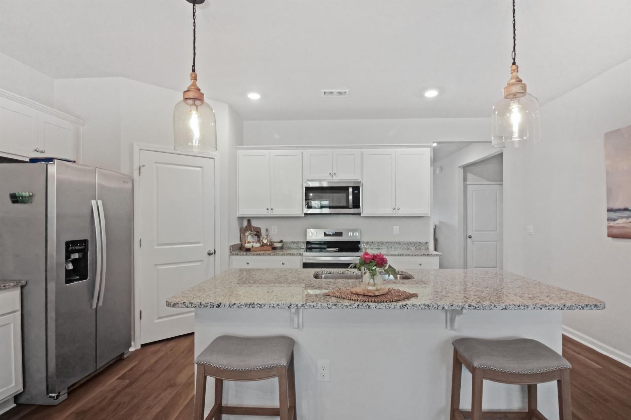 146 Ardeer Ct. Photo 5