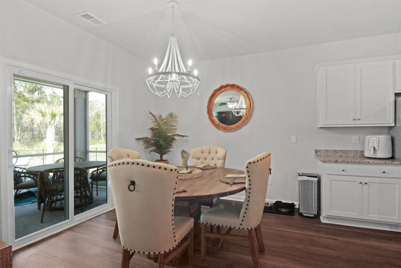 146 Ardeer Ct. Photo 6