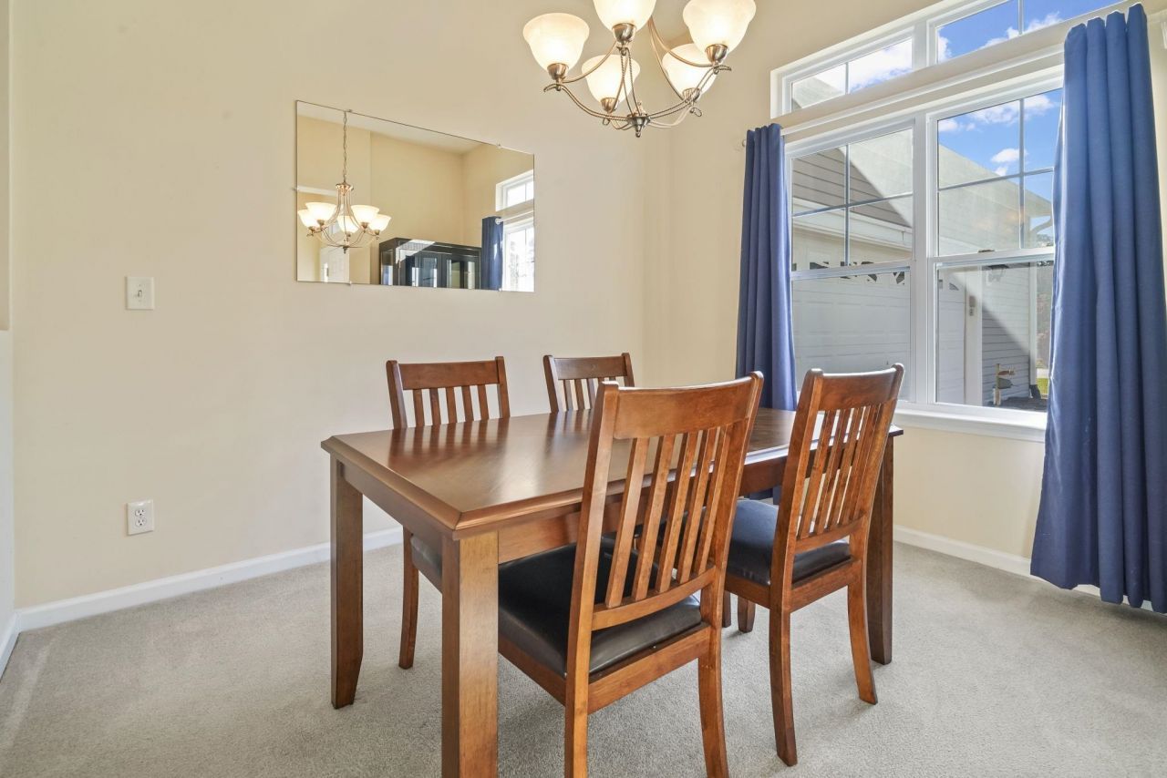 2 Hearthstone Way Photo 15