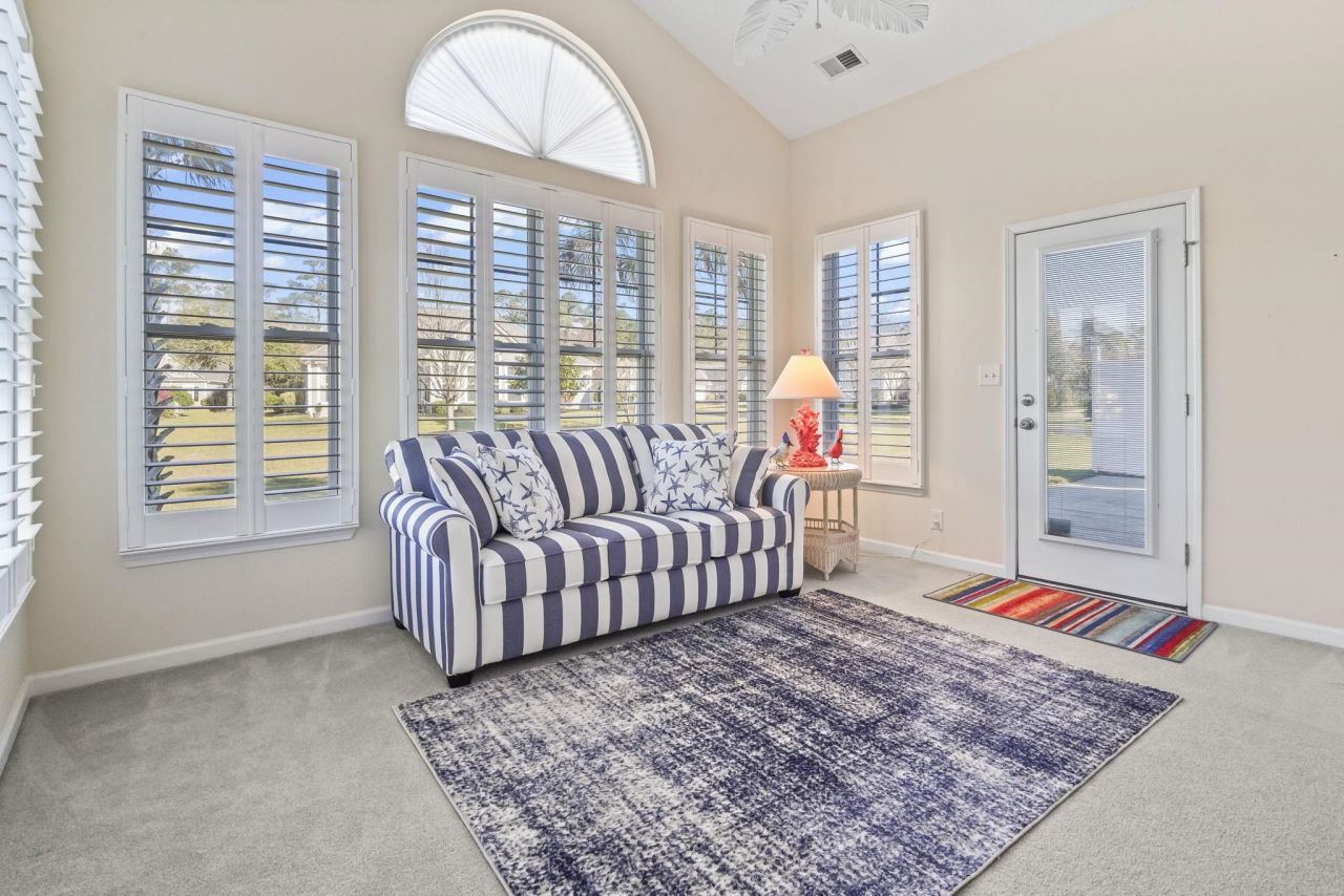 2 Hearthstone Way Photo 23