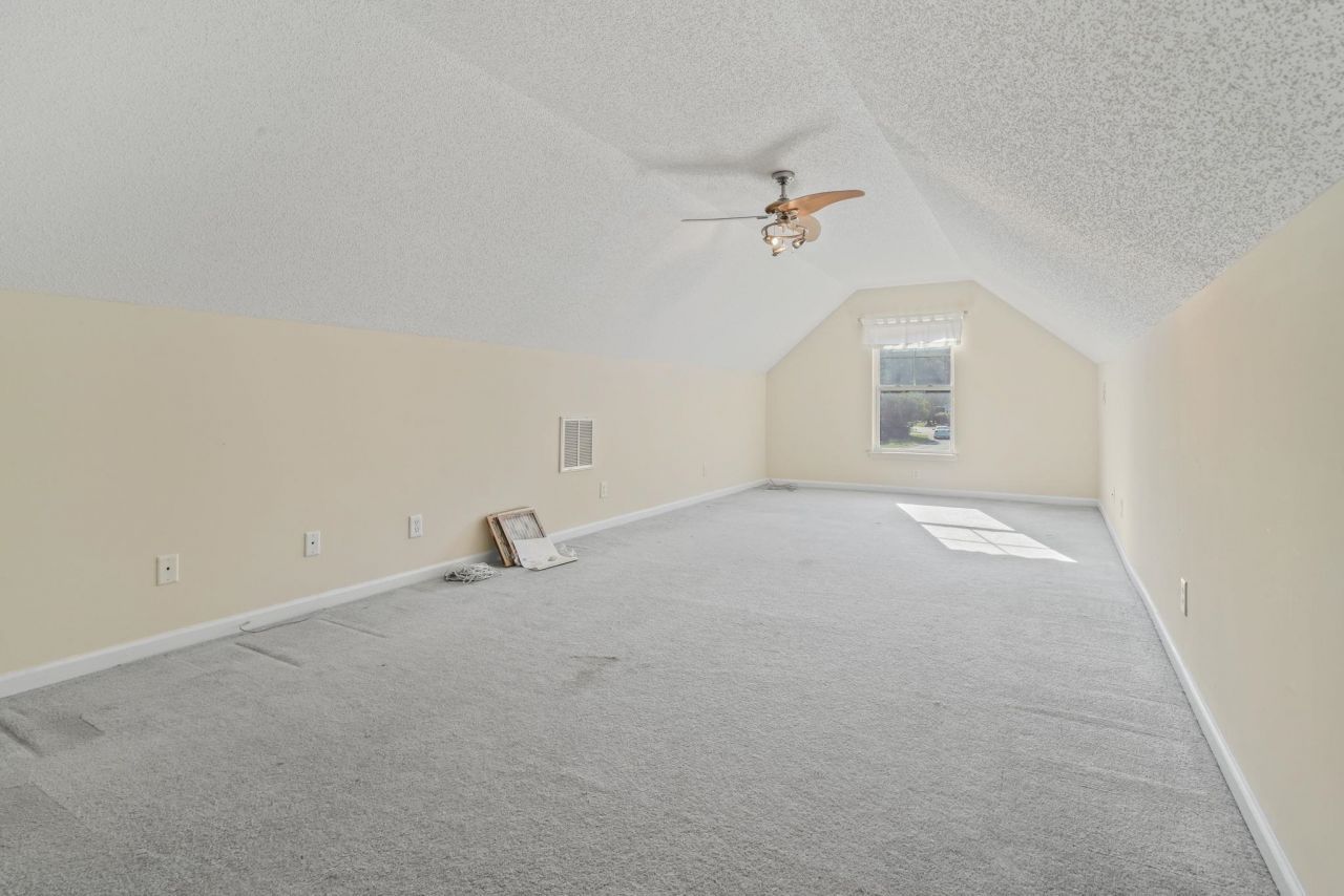 2 Hearthstone Way Photo 38