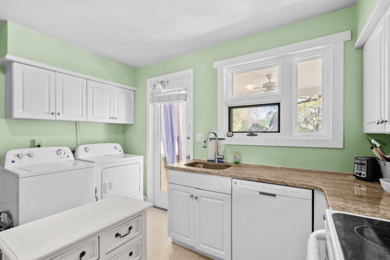 3728 Tea Rose St.  Photo 18