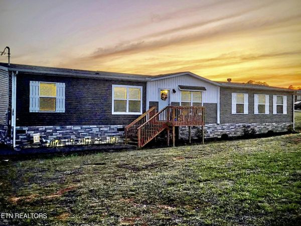 1450 Howell River Rd, Rutledge, TN 37861