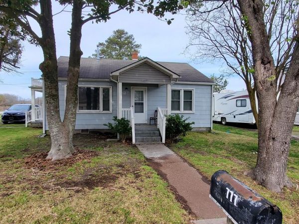 111 Merriwood Avenue, Elizabeth City, NC 27909