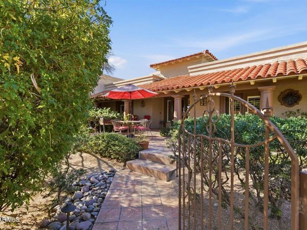 8944 E LAZYWOOD Place, Carefree, AZ 85377