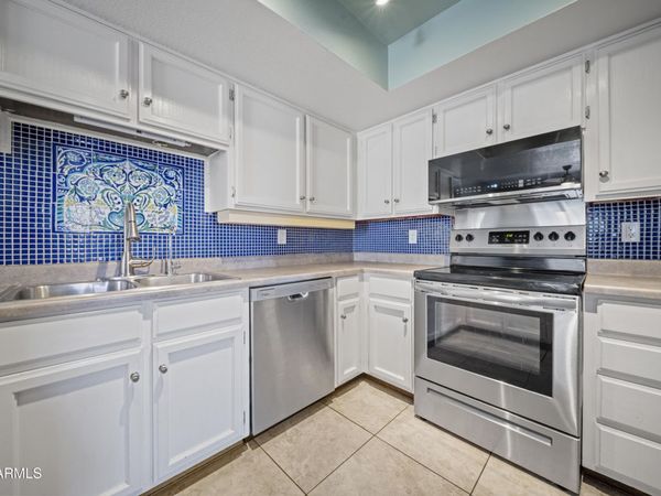 222 W BROWN Road, Unit 4, Mesa, AZ 85201