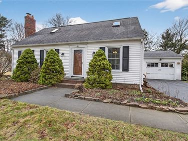 60 Hilltop Road, Rochester, NY 14616