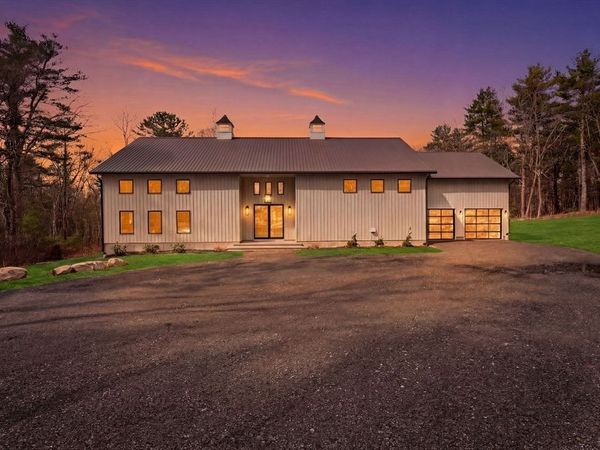 41 Myrtle St, Norfolk, MA 02056