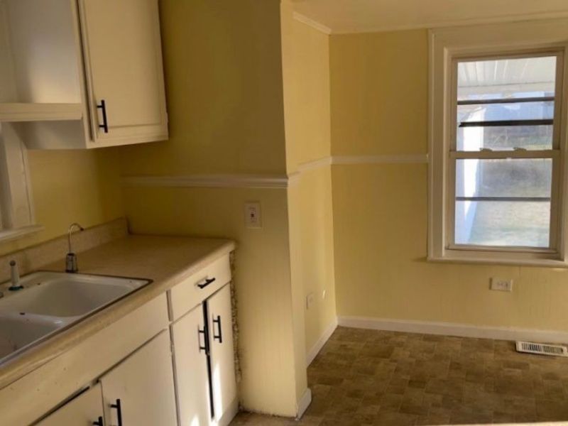 7115 Laverne Avenue, Parma, OH 44129 Photo 2