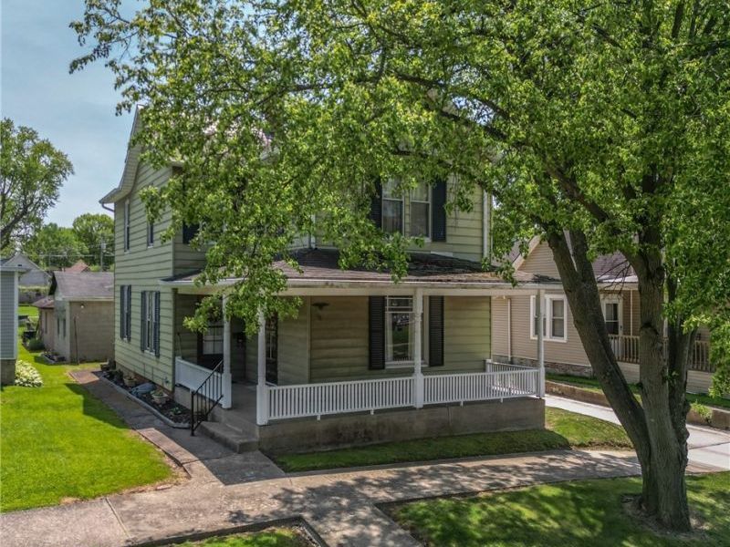 210 E Montgomery Street , Marietta, OH 45750 Photo 3