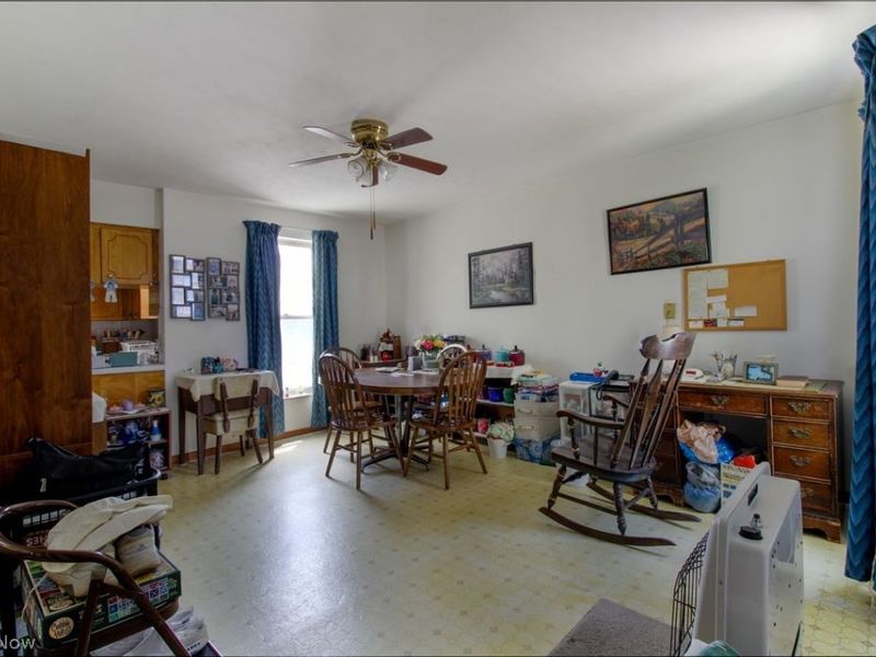 210 E Montgomery Street , Marietta, OH 45750 Photo 7