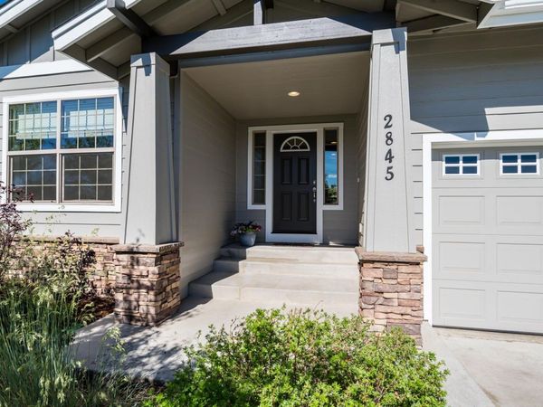 2845 SW 31st Street, Redmond, OR 97756