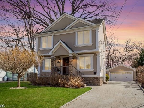 10 Tulip Ct, Kenilworth, NJ 07033