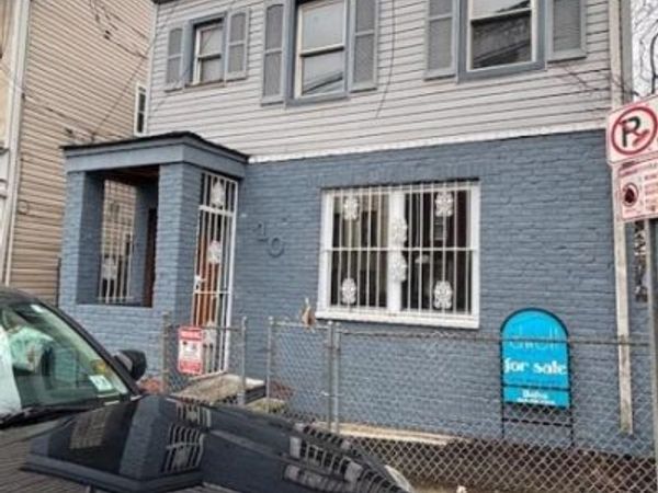 10 Mary St, Paterson, NJ 07503