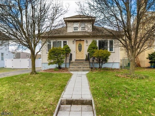 20 Forest Ave, Hawthorne, NJ 07506