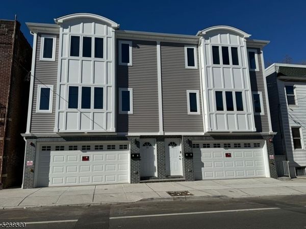 560 N 11Th St, Newark, NJ 07107