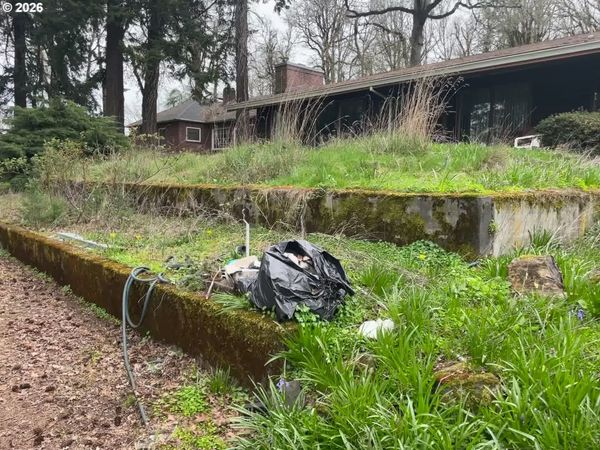 16222 SE OATFIELD RD, Milwaukie, OR 97267