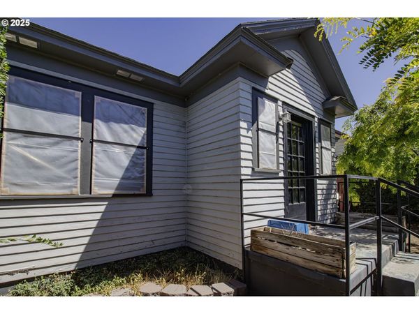161 SE 5TH AVE, Ontario, OR 97914