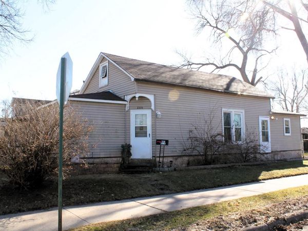 2339 Loomis STREET, La Crosse, WI 54603