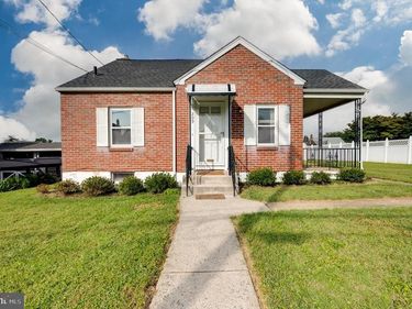 209 CARROLL STREET, READING, PA 19611