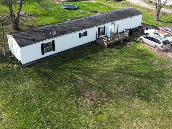 1703 Swings Corner Pt Isab Road, Bethel, OH 45106