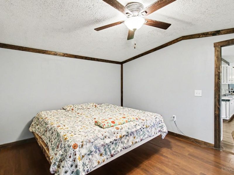 1703 Swings Corner Pt Isab Road, Bethel, OH 45106 Photo 6