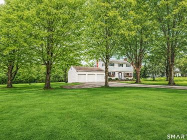 408 Hut Hill, Bridgewater, CT 06752