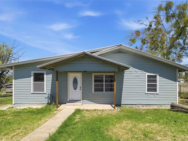 1604 5th Street , Goldthwaite, TX 76844