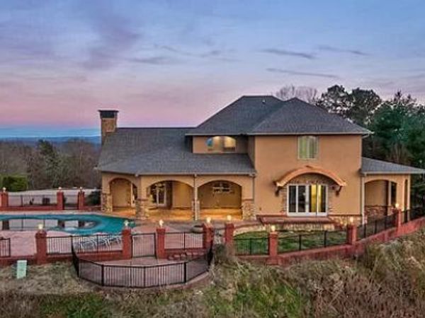 1295 Clearview Drive, Ringgold, GA 30736