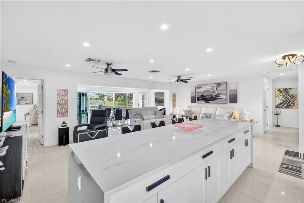 1722 SE 28th St, Cape Coral, FL 33904 Photo