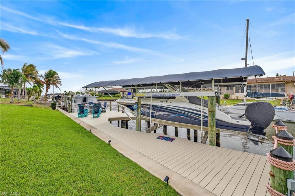 1722 SE 28th St, Cape Coral, FL 33904 Photo