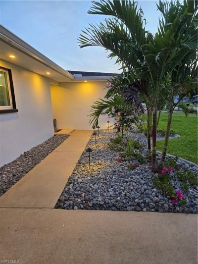 1722 SE 28th St, Cape Coral, FL 33904 Photo
