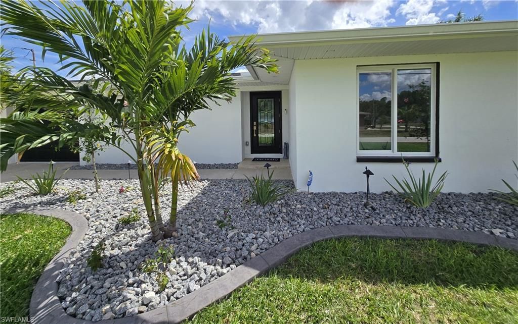 1722 SE 28th St, Cape Coral, FL 33904 Photo