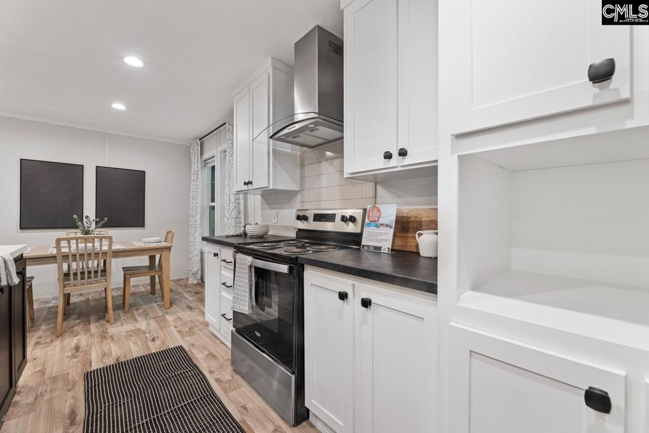 211 Shirway Court Photo 10