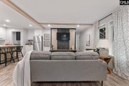 211 Shirway Court photo 4