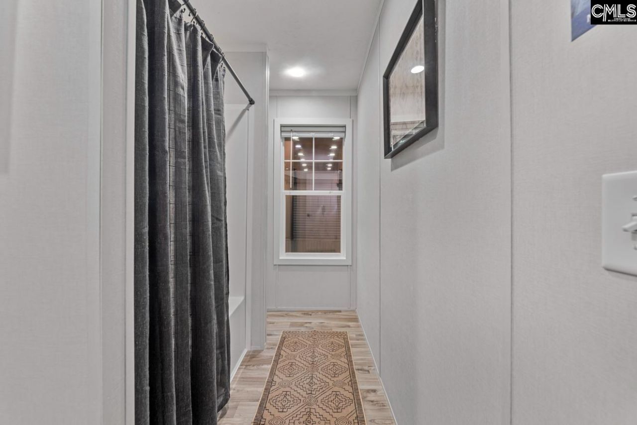 211 Shirway Court Photo 20