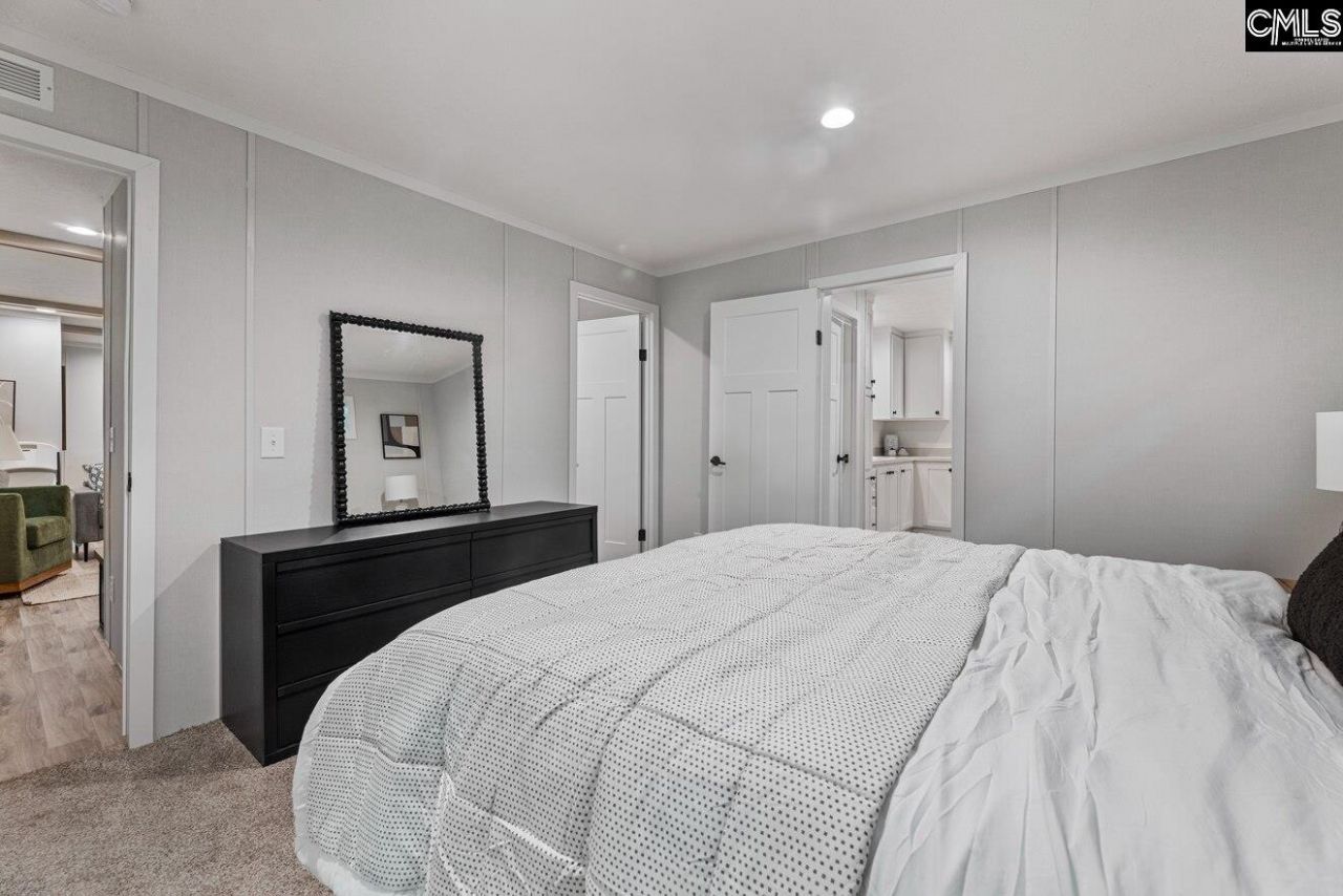 211 Shirway Court Photo 23