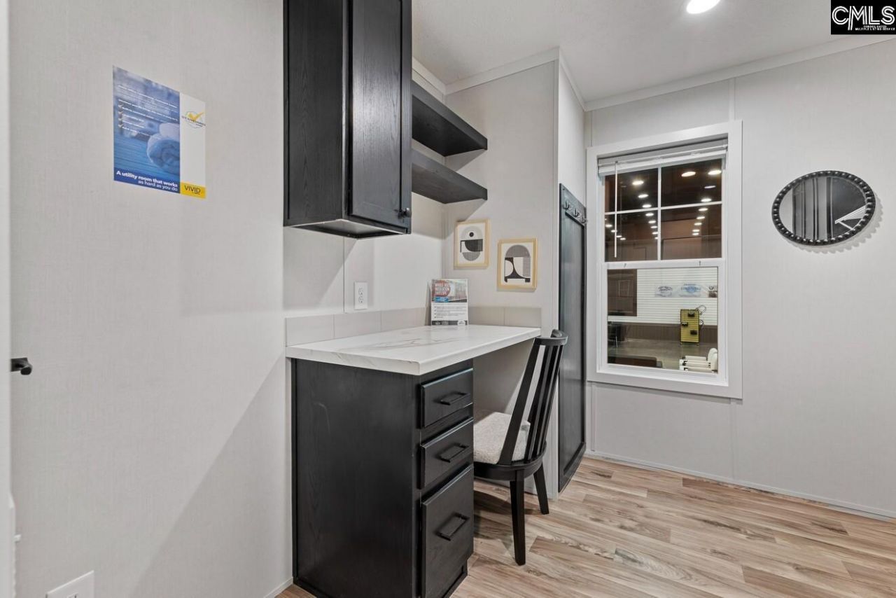 211 Shirway Court Photo 29