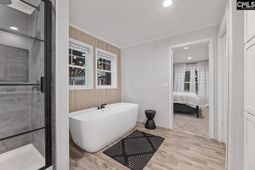 211 Shirway Court photo 4