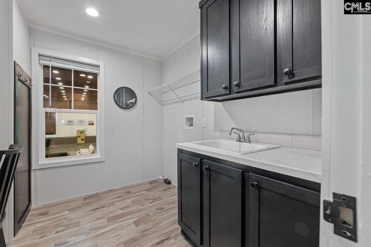 211 Shirway Court Photo 30