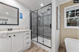 211 Shirway Court photo 4