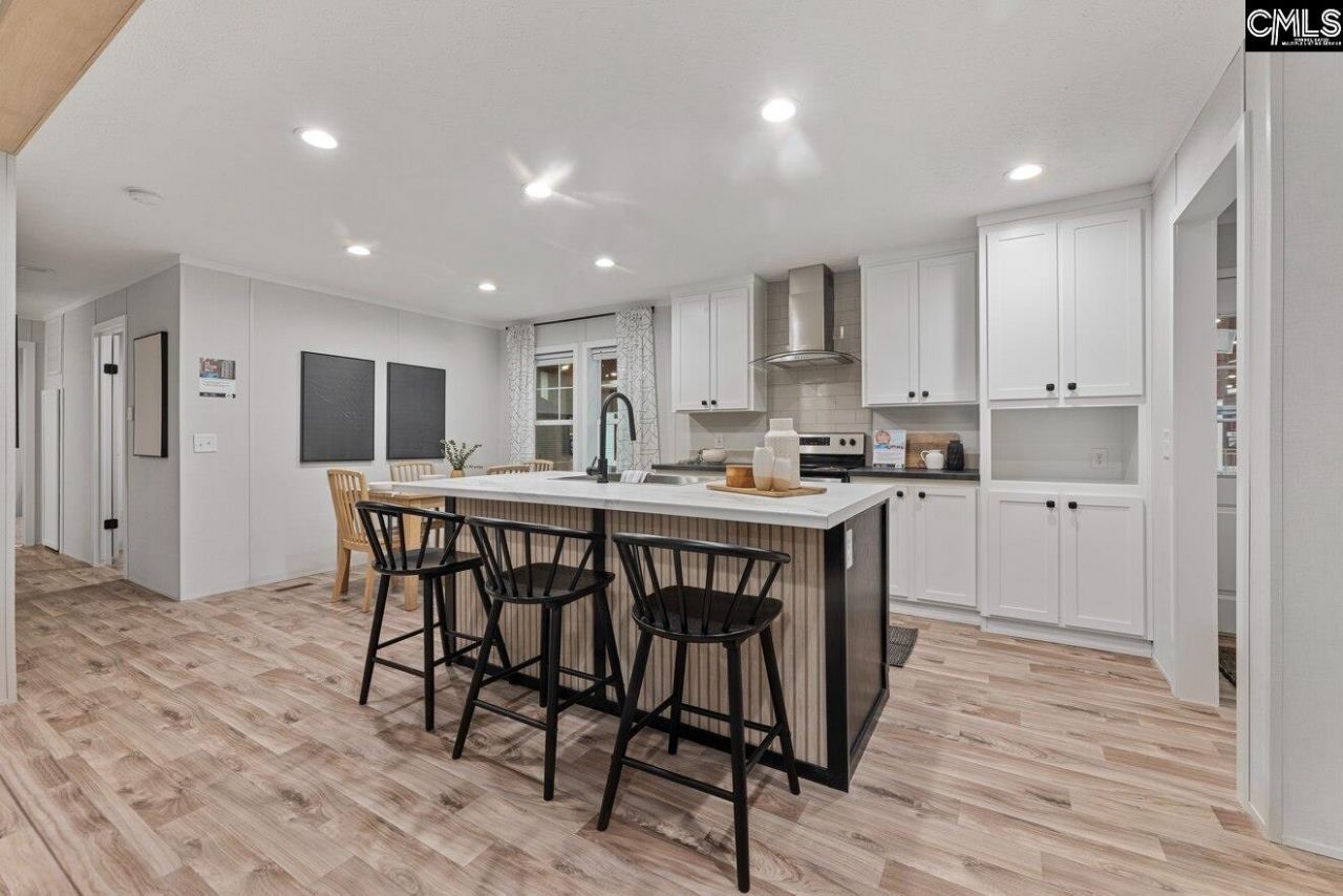 211 Shirway Court Photo 7