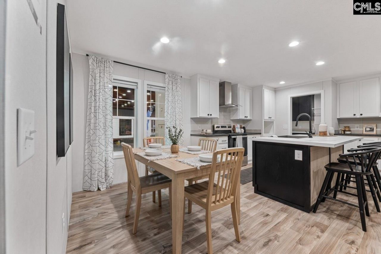 211 Shirway Court Photo 9