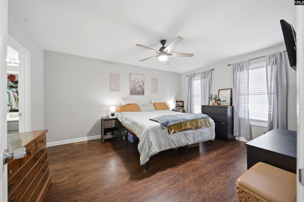 233 Montclaire Circle Photo 17