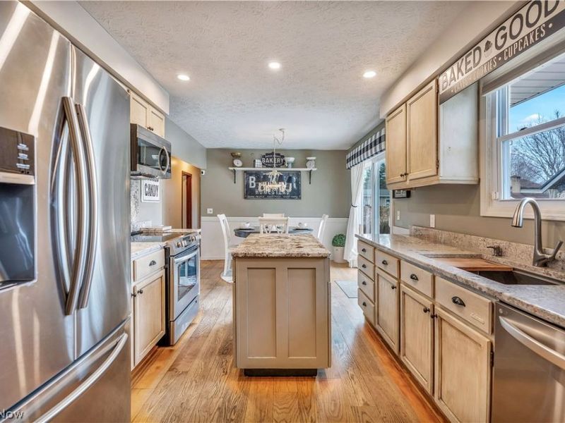 7731 Brunswick Circle NW, Massillon, OH 44646 Photo 12