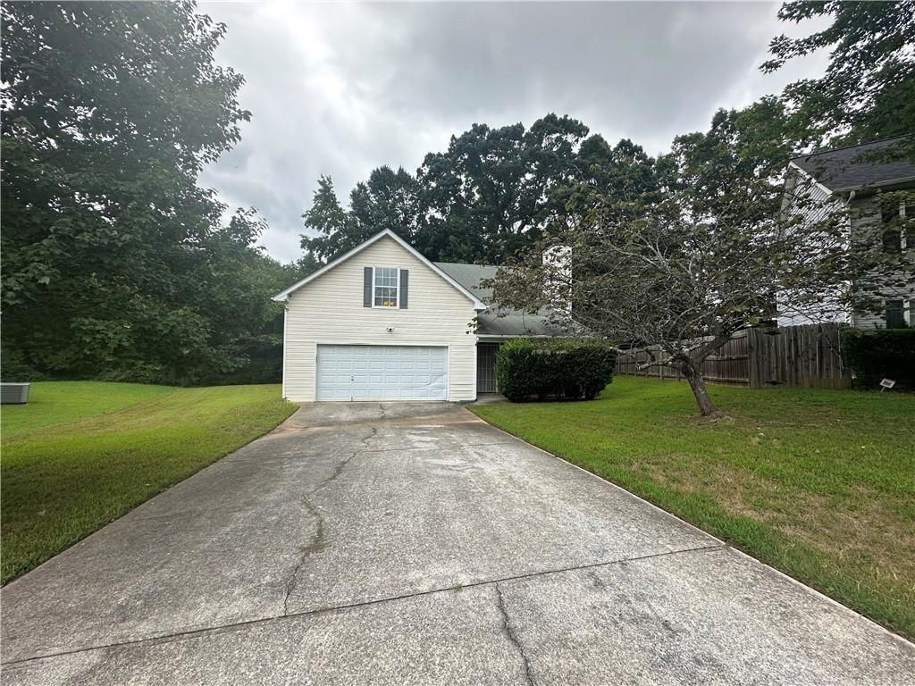 5149 Seashell Lane, Atlanta, GA 30349 Main Photo